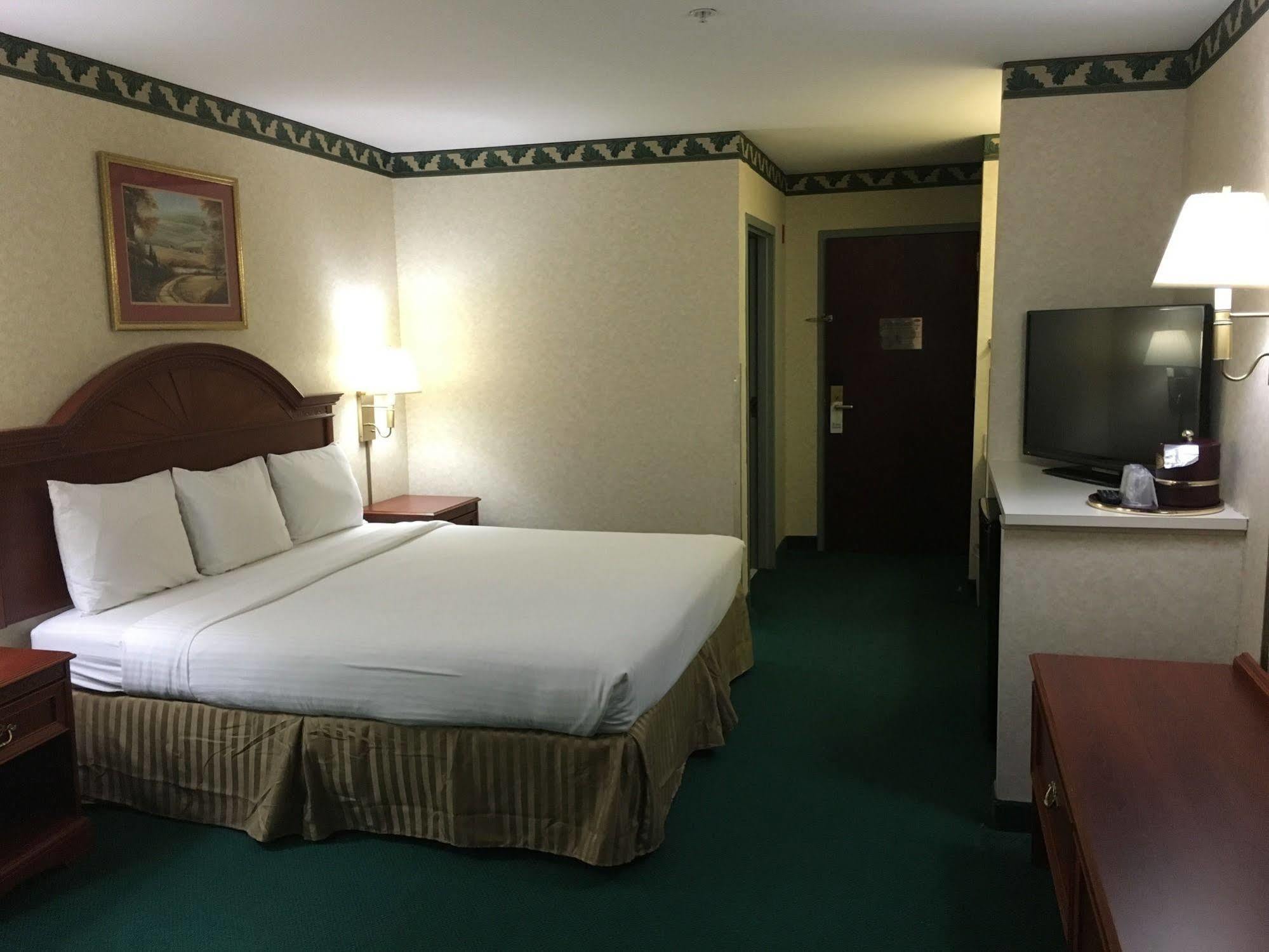Grand Vista Hotel & Suites Vonore Exterior foto